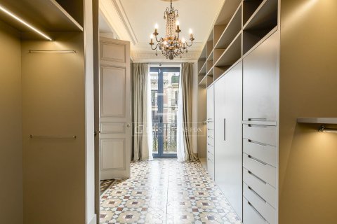 Apartment à vendre à Barcelona, Espagne, 3 chambres, 196 m2 No. 150562 - photo 29