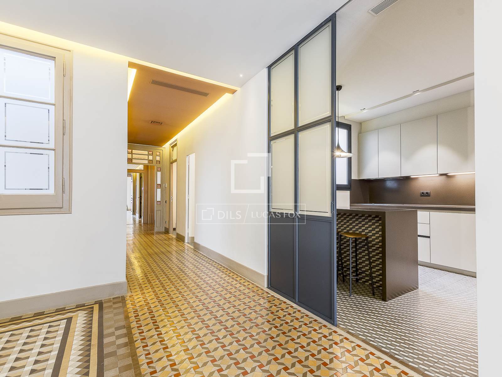 Wohnung in Barcelona, Spanien 3 Schlafzimmer, 196 m2 Nr. 150562