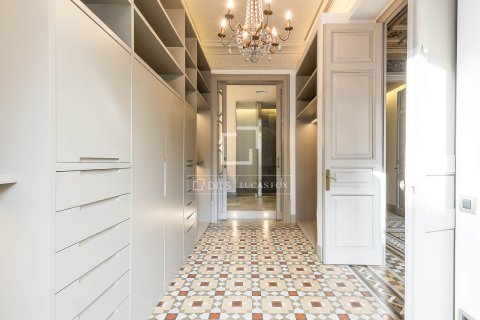 Apartment à vendre à Barcelona, Espagne, 3 chambres, 196 m2 No. 150562 - photo 30