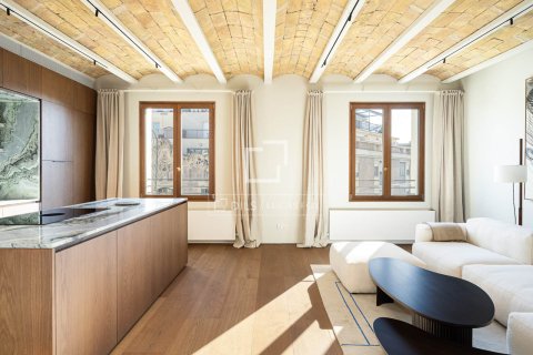 Apartamento en venta en Barcelona, España 3 dormitorios, 142 m2 No. 150565 - foto 2