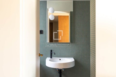 Apartamento en venta en Barcelona, España 3 dormitorios, 142 m2 No. 150565 - foto 25