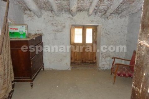 House for sale in Oria, Almeria, Spain 3 bedrooms, 150 sq.m. No. 184077 - photo 9