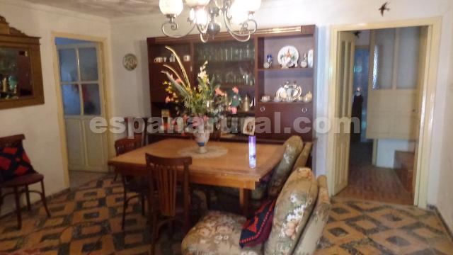 Hus i Oria, Almeria, Spanien 3 sovrum, 150 kvm. Nr. 184077