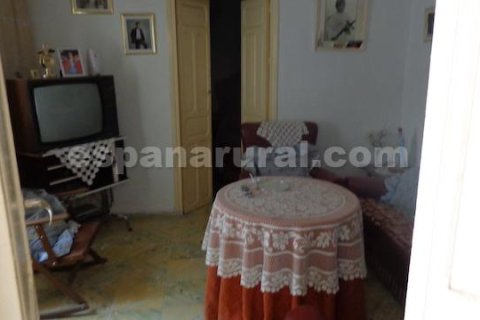 House for sale in Oria, Almeria, Spain 3 bedrooms, 150 sq.m. No. 184077 - photo 2
