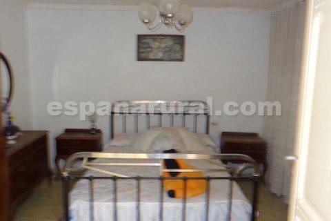 House for sale in Oria, Almeria, Spain 3 bedrooms, 150 sq.m. No. 184077 - photo 5