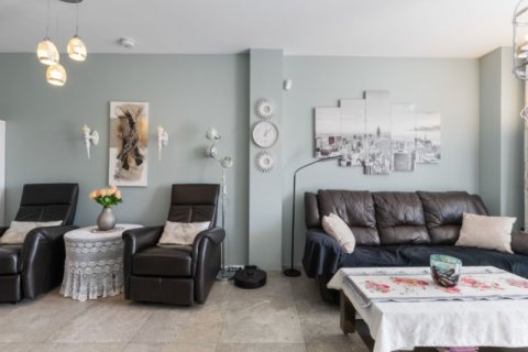 Huoneisto myytävänä Torrevieja, Alicante, Espanja, 2 makuuhuonetta, 64 m2 No. 141458 - kuva 7