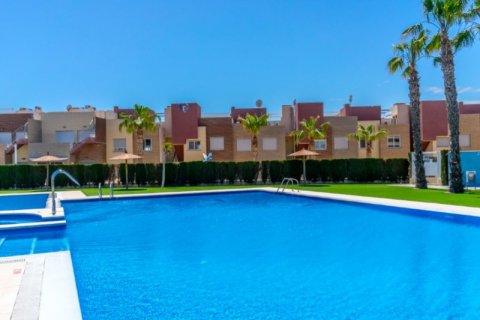 Huoneisto myytävänä Torrevieja, Alicante, Espanja, 2 makuuhuonetta, 64 m2 No. 141458 - kuva 29
