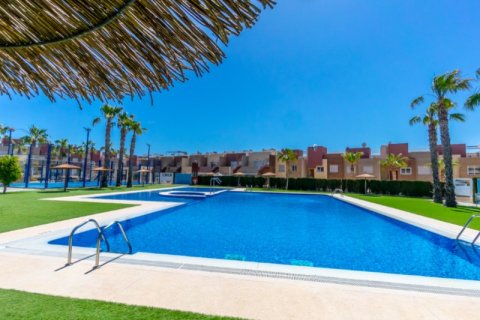 Huoneisto myytävänä Torrevieja, Alicante, Espanja, 2 makuuhuonetta, 64 m2 No. 141458 - kuva 27