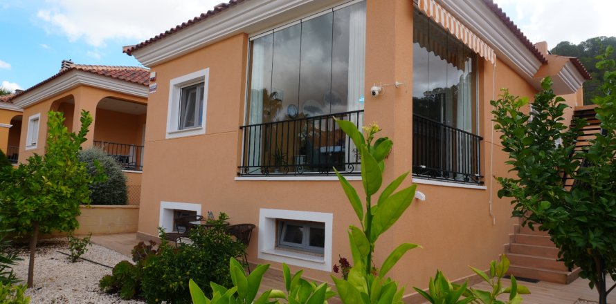 Villa i La Romana, Alicante, Spanien 2 sovrum, 145 kvm. Nr. 141459