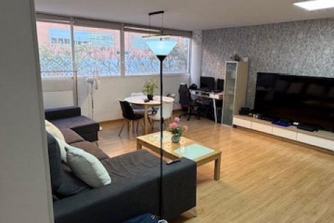 Apartment for sale in Alicante, Spain 3 bedrooms, 90 sq.m. No. 141460 - photo 2