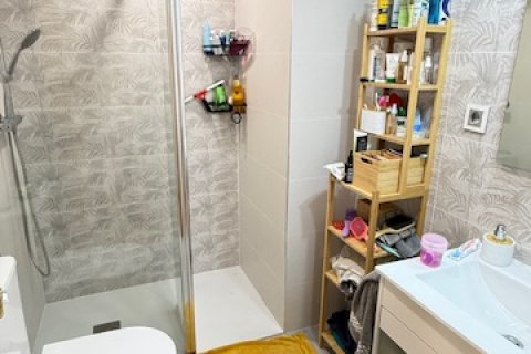 Apartment for sale in Alicante, Spain 3 bedrooms, 90 sq.m. No. 141460 - photo 8