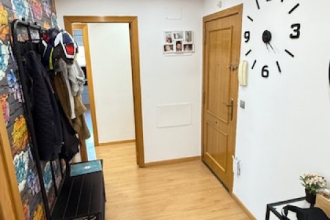 Apartment for sale in Alicante, Spain 3 bedrooms, 90 sq.m. No. 141460 - photo 14