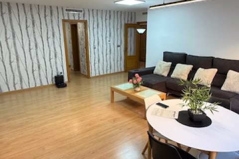 Apartment for sale in Alicante, Spain 3 bedrooms, 90 sq.m. No. 141460 - photo 3