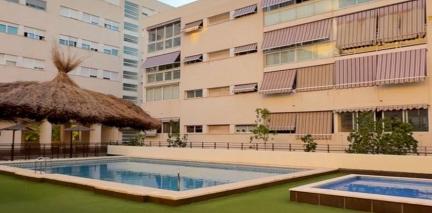 Apartment in Alicante, Spain 3 bedrooms, 90 sq.m. No. 141460