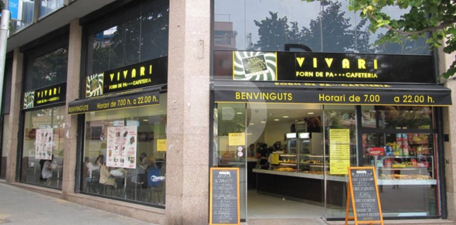 Кафе / ресторан в Сантс-Монтжуик, Барселона, Испания 530м2 №151926