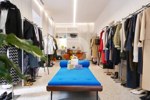 Retail store en Espagne 104 m2 No. 151933
