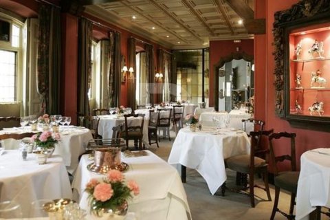 Cafe / restaurant en Espagne 1049 m2 No. 151932