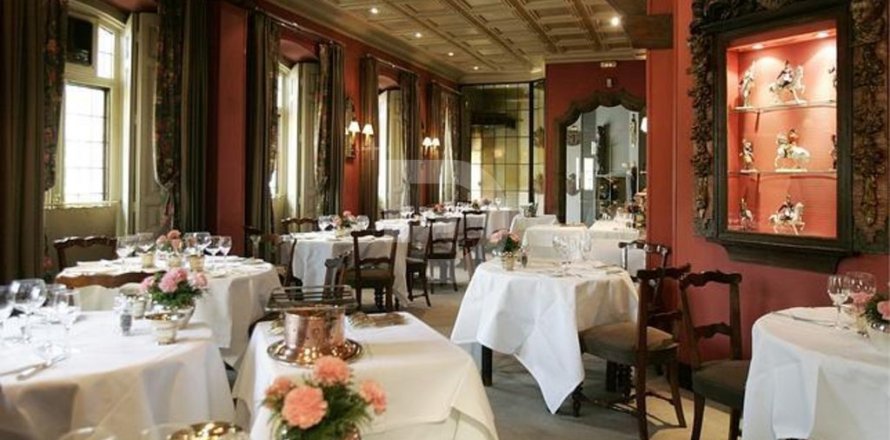 Кафе / ресторан в Испании 1049м2 №151932