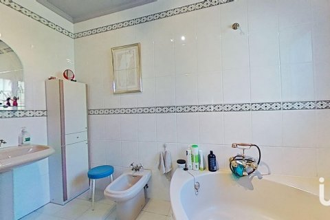 Māja pārdošanā L'Alcora, Castellon, Spānijā 3 istabas, 225 m2 Nr. 154015 - attēls 25