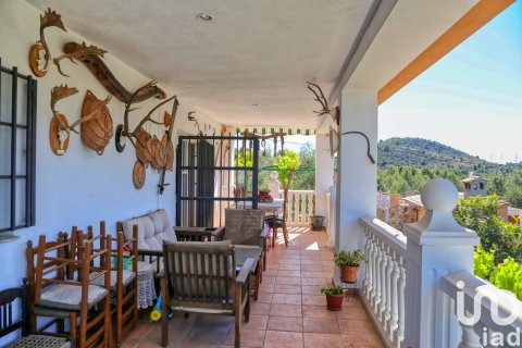 Māja pārdošanā L'Alcora, Castellon, Spānijā 3 istabas, 225 m2 Nr. 154015 - attēls 11