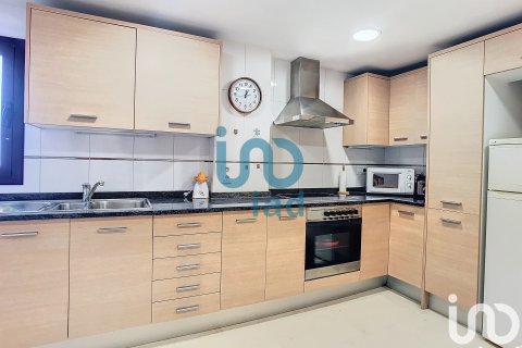 Tvåvåningslägenhet till salu i Malgrat de Mar, Barcelona, Spanien 3 sovrum, 141 kvm. Nr. 154010 - foto 11