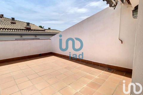 Tvåvåningslägenhet till salu i Malgrat de Mar, Barcelona, Spanien 3 sovrum, 141 kvm. Nr. 154010 - foto 12