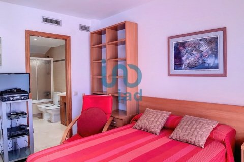 Tvåvåningslägenhet till salu i Malgrat de Mar, Barcelona, Spanien 3 sovrum, 141 kvm. Nr. 154010 - foto 16