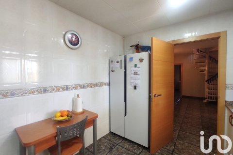 Продажа дома в Ла-Бисбаль-дель-Пенедес, Таррагона, Испания 5 спален, 213м2 №154014 - фото 10