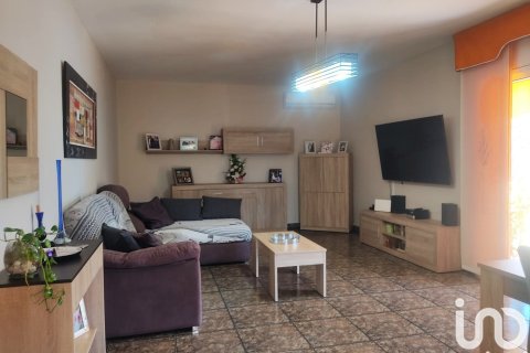 Продажа дома в Ла-Бисбаль-дель-Пенедес, Таррагона, Испания 5 спален, 213м2 №154014 - фото 7