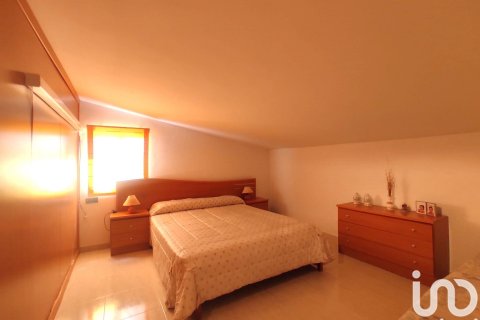 Продажа дома в Ла-Бисбаль-дель-Пенедес, Таррагона, Испания 5 спален, 213м2 №154014 - фото 20