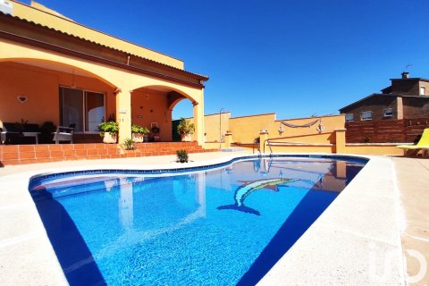 Продажа дома в Ла-Бисбаль-дель-Пенедес, Таррагона, Испания 5 спален, 213м2 №154014 - фото 29