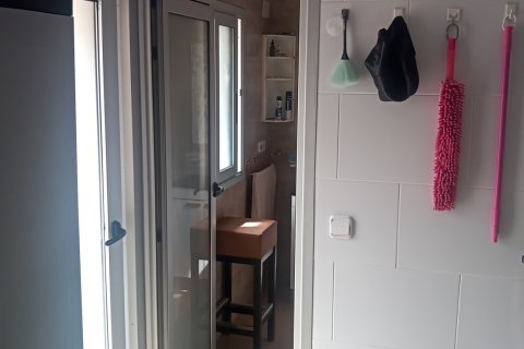 Lägenhet till salu i Pineda de Mar, Barcelona, Spanien 3 sovrum, 100 kvm. Nr. 154011 - foto 16