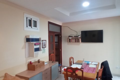 Lägenhet till salu i Pineda de Mar, Barcelona, Spanien 3 sovrum, 100 kvm. Nr. 154011 - foto 10