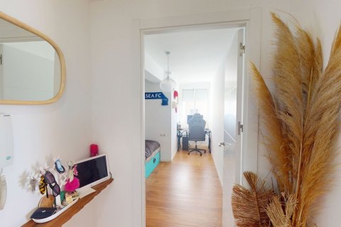 Продажа квартиры в Аликанте, Испания 2 спальни, 87м2 №183386 - фото 7