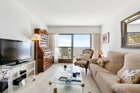Huoneisto myytävänä Dehesa De Campoamor, Alicante, Espanja, 3 makuuhuonetta, 111 m2 No. 146028 - kuva 3