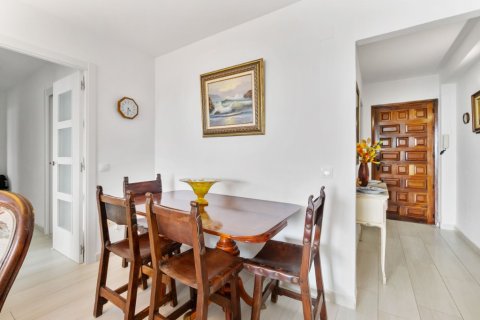 Huoneisto myytävänä Dehesa De Campoamor, Alicante, Espanja, 3 makuuhuonetta, 111 m2 No. 146028 - kuva 4