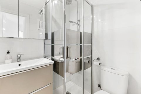 Huoneisto myytävänä Dehesa De Campoamor, Alicante, Espanja, 3 makuuhuonetta, 111 m2 No. 146028 - kuva 11