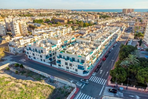 Apartment for sale in Torrevieja, Alicante, Spain 1 bedroom, 65 sq.m. No. 193580 - photo 4
