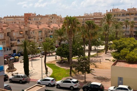Apartment for sale in Torrevieja, Alicante, Spain 1 bedroom, 65 sq.m. No. 193580 - photo 27