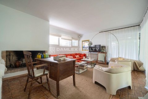 Dom w Santa Cristina d'Aro, Girona, Hiszpania 4 sypialnie, 338 mkw. nr 176967 – zdjęcie 13