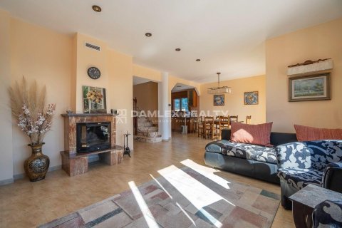 Dom w Platja D'aro, Girona, Hiszpania 4 sypialnie, 339 mkw. nr 176969 – zdjęcie 10