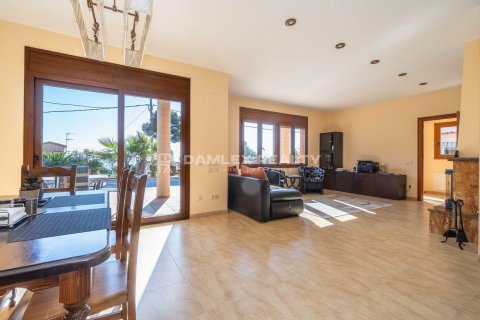 Dom w Platja D'aro, Girona, Hiszpania 4 sypialnie, 339 mkw. nr 176969 – zdjęcie 15