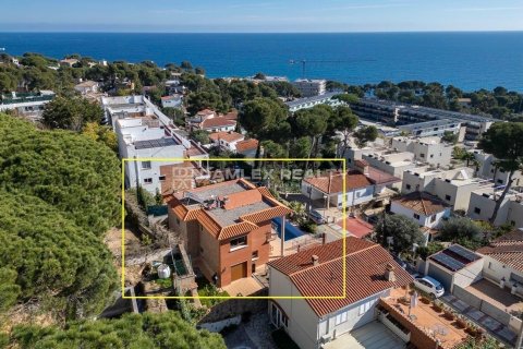 Dom w Platja D'aro, Girona, Hiszpania 4 sypialnie, 339 mkw. nr 176969 – zdjęcie 27