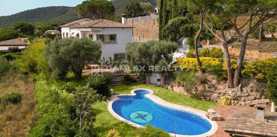 Dom w Santa Cristina d'Aro, Girona, Hiszpania 6 sypialni, 316 mkw. nr 176965