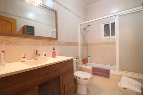 Finca myytävänä Catral, Alicante, Espanja, 3 makuuhuonetta, 235 m2 No. 137710 - kuva 20