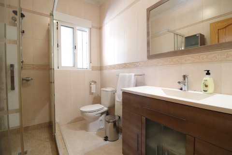 Finca myytävänä Catral, Alicante, Espanja, 3 makuuhuonetta, 235 m2 No. 137710 - kuva 18