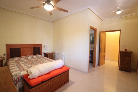 Finca myytävänä Catral, Alicante, Espanja, 3 makuuhuonetta, 235 m2 No. 137710 - kuva 16