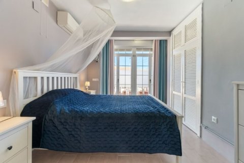 Townhouse for sale Torrevieja, Alicante, Spain 5 bedrooms, 164 sq.m. No. 137705 - photo 15