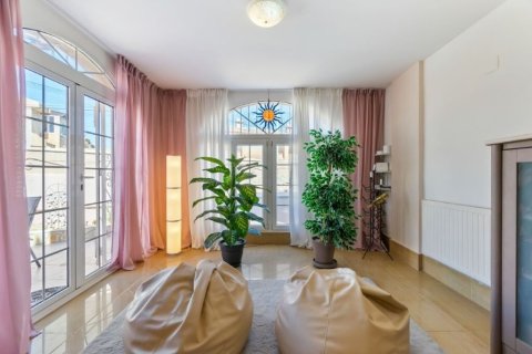 Townhouse for sale Torrevieja, Alicante, Spain 5 bedrooms, 164 sq.m. No. 137705 - photo 9