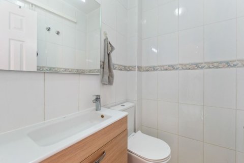Townhouse for sale Torrevieja, Alicante, Spain 5 bedrooms, 164 sq.m. No. 137705 - photo 16